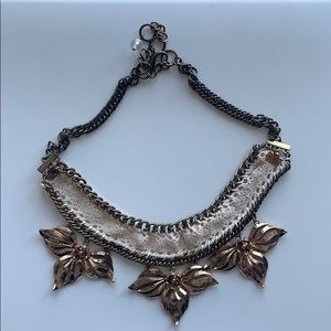 Vintage-look necklace